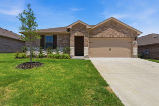 564 Marsh Street, Cleburne, TX 76033