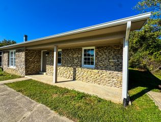 46 Meadowbrook Drive, Frankfort, KY 40601