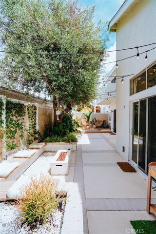 2063 Tustin 6, Costa Mesa, CA 92627