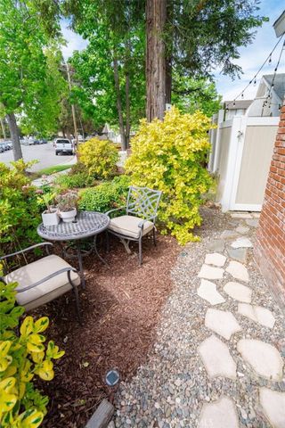 2063 Tustin 6, Costa Mesa, CA 92627