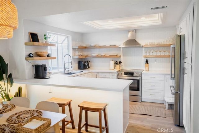 2063 Tustin 6, Costa Mesa, CA 92627