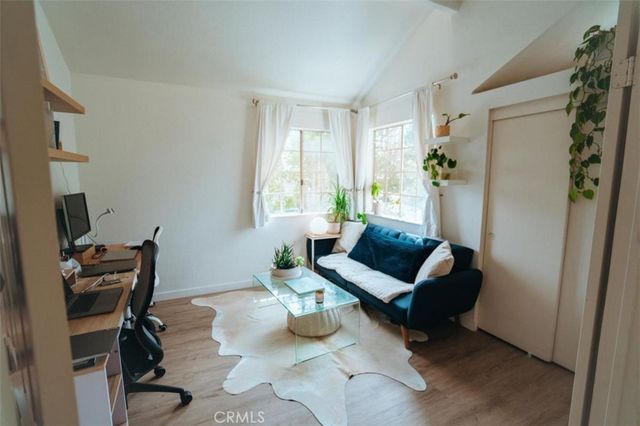 2063 Tustin 6, Costa Mesa, CA 92627