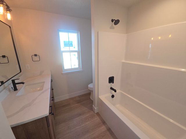 2205 W Cascade Way, Spokane, WA 99208