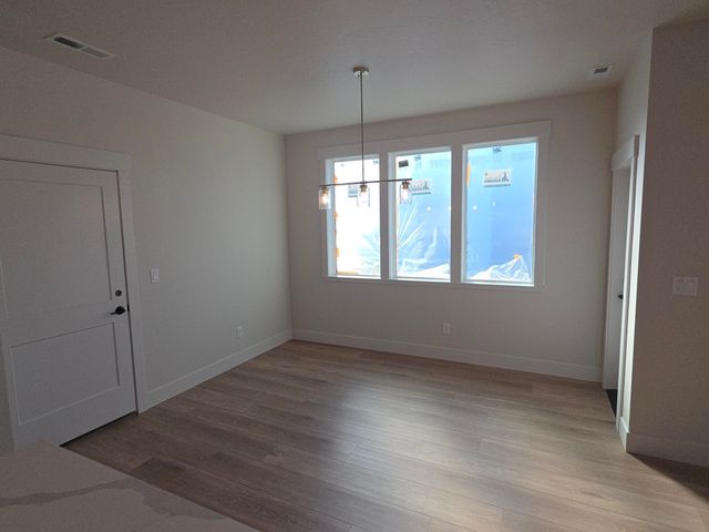 2205 W Cascade Way, Spokane, WA 99208