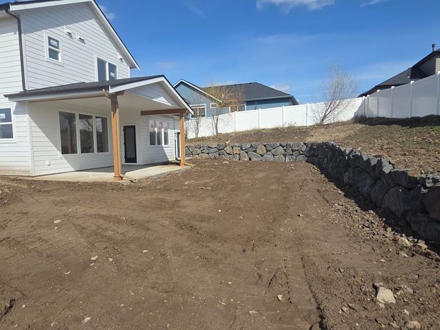 2205 W Cascade Way, Spokane, WA 99208