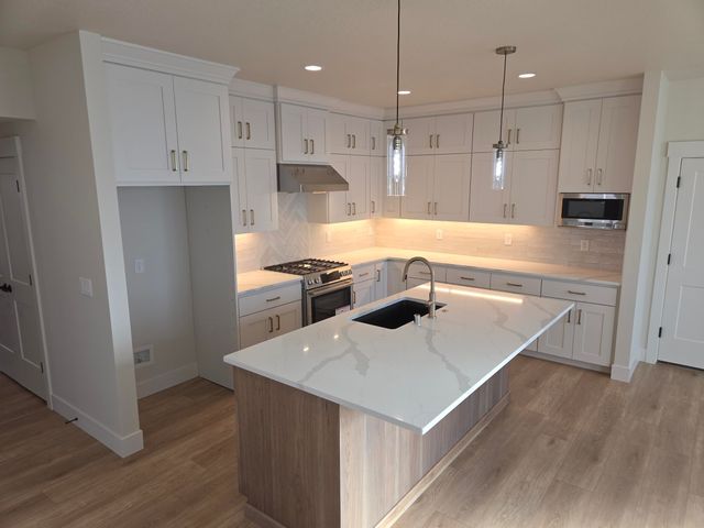 2205 W Cascade Way, Spokane, WA 99208