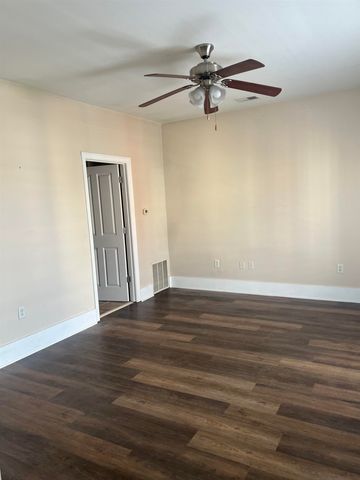 615 Denmark Dr Apt 202, Memphis, TN 38103