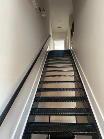 615 Denmark Dr Apt 202, Memphis, TN 38103