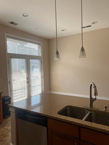 615 Denmark Dr Apt 202, Memphis, TN 38103