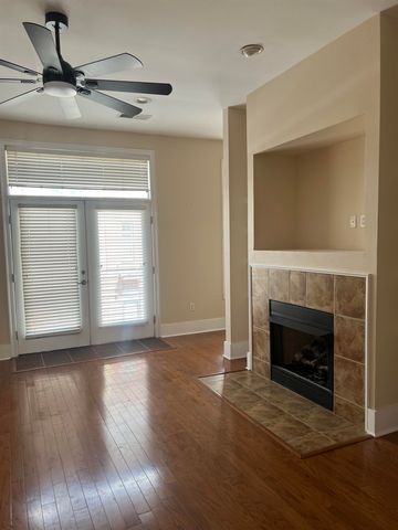 615 Denmark Dr Apt 202, Memphis, TN 38103