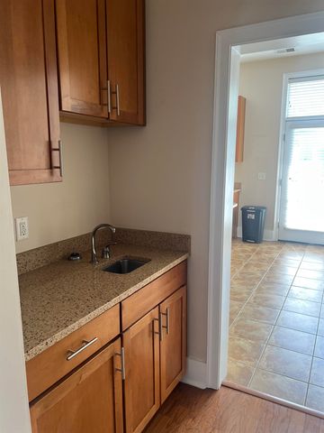 615 Denmark Dr Apt 202, Memphis, TN 38103