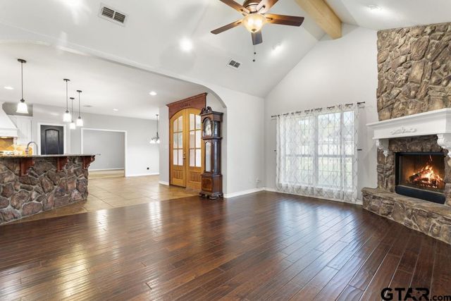 17085 CR 4100, Lindale, TX 75771