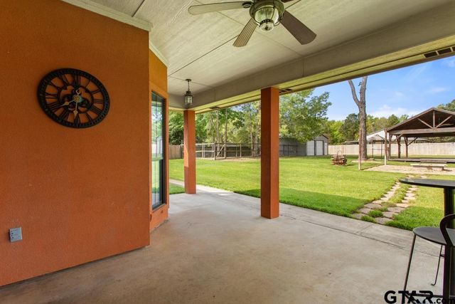 17085 CR 4100, Lindale, TX 75771