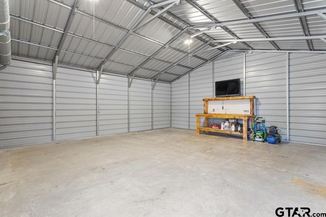 17085 CR 4100, Lindale, TX 75771