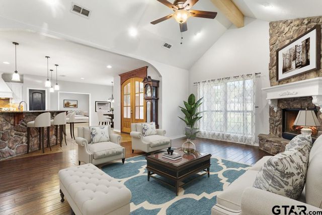 17085 CR 4100, Lindale, TX 75771