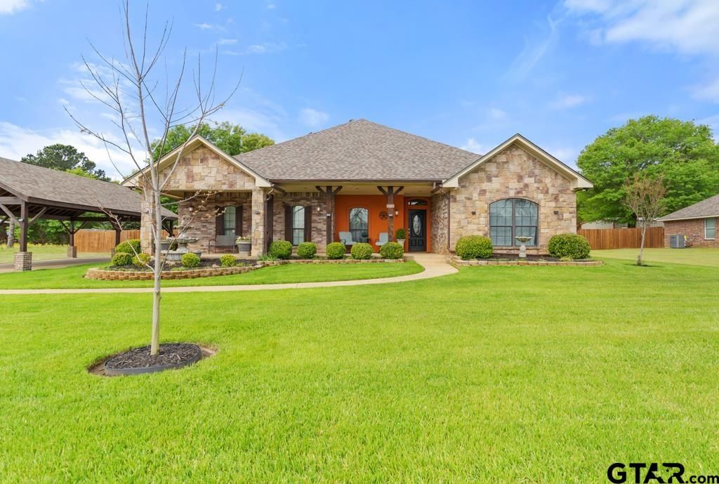 17085 CR 4100, Lindale, TX 75771