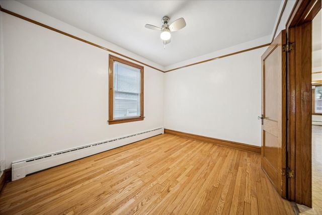 2215 Cuyler Avenue, Berwyn, IL 60402