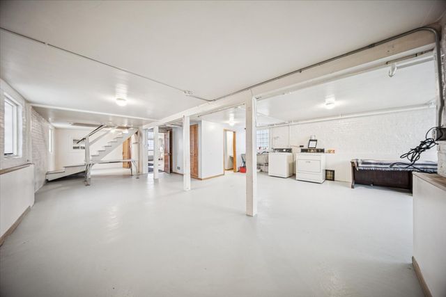 2215 Cuyler Avenue, Berwyn, IL 60402