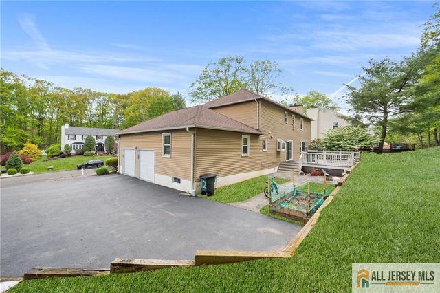 12 Woodgate Drive, South Brunswick, NJ 08852
