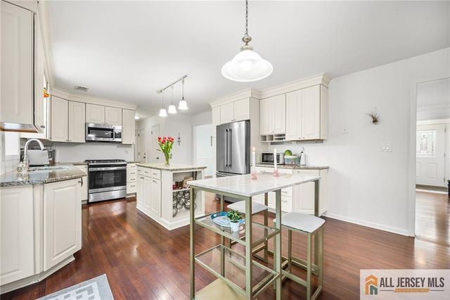 12 Woodgate Drive, South Brunswick, NJ 08852