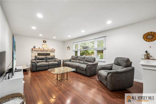 12 Woodgate Drive, South Brunswick, NJ 08852