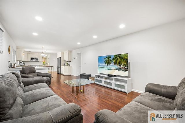 12 Woodgate Drive, South Brunswick, NJ 08852