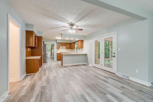 6 Red Fern Circle, Johnson City, TN 37604