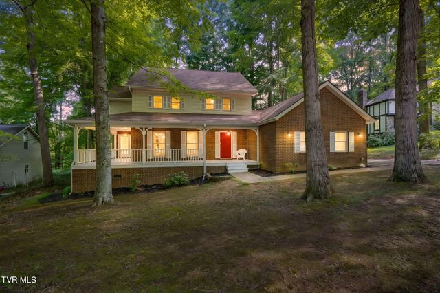 6 Red Fern Circle, Johnson City, TN 37604