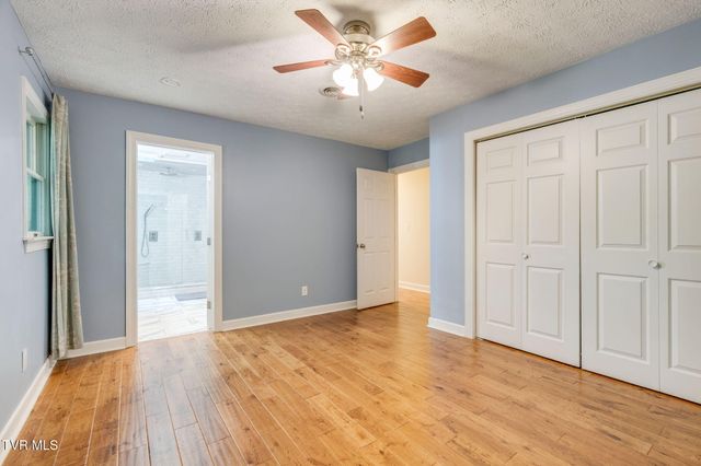 6 Red Fern Circle, Johnson City, TN 37604