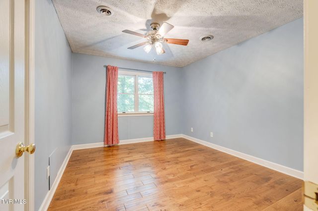 6 Red Fern Circle, Johnson City, TN 37604