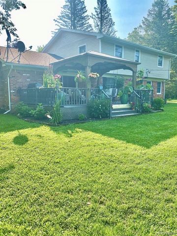 3483 Flint River Road, Columbiaville, MI 48421