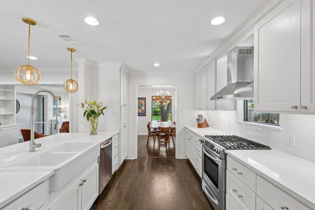6829 Santa Maria Lane, Dallas, TX 75214