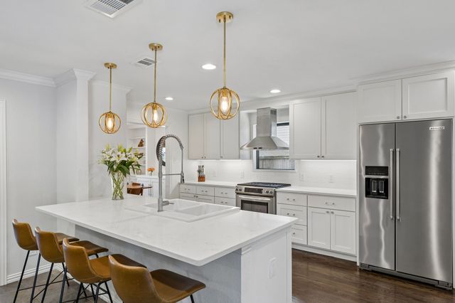 6829 Santa Maria Lane, Dallas, TX 75214