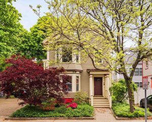 19 Day Street 1, Somerville, MA 02144