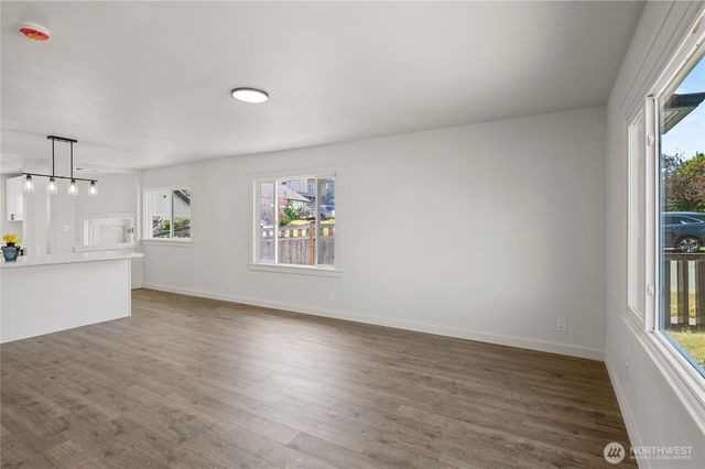 1231 4th Street, Bremerton, WA 98337