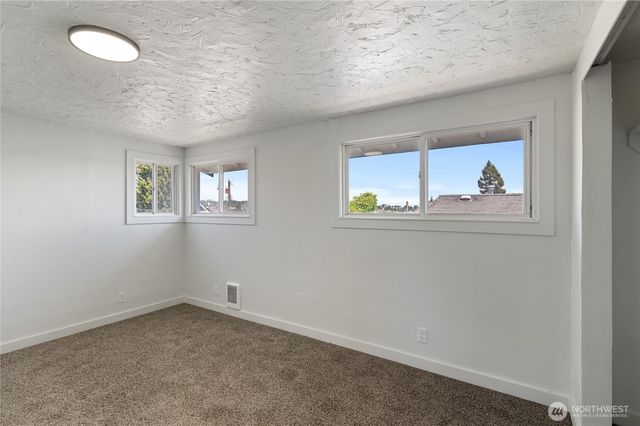 1231 4th Street, Bremerton, WA 98337