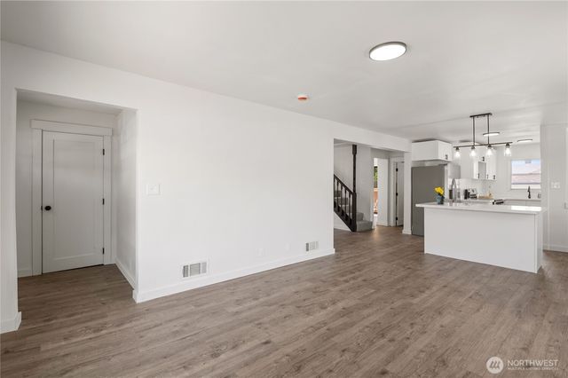 1231 4th Street, Bremerton, WA 98337
