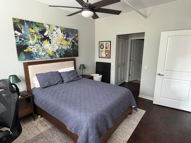 437 W Division Street 311, Chicago, IL 60610