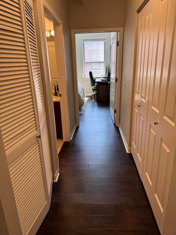 437 W Division Street 311, Chicago, IL 60610