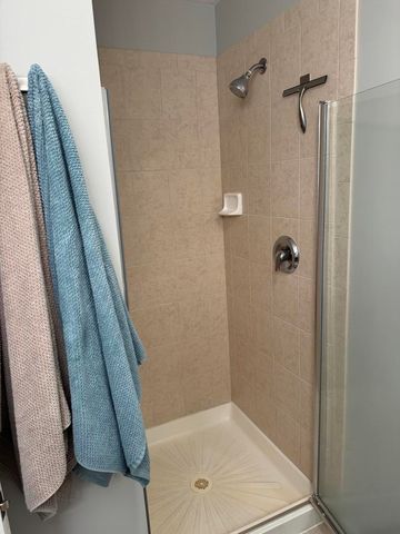 437 W Division Street 311, Chicago, IL 60610