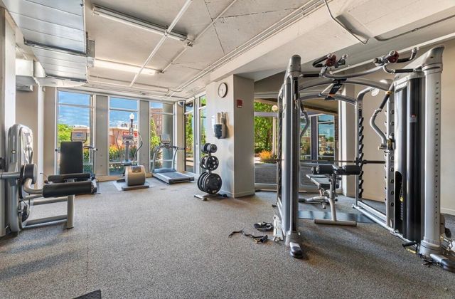 437 W Division Street 311, Chicago, IL 60610
