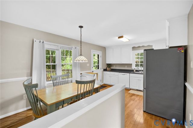 10900 Old Cheshire Ln, Chester, VA 23831