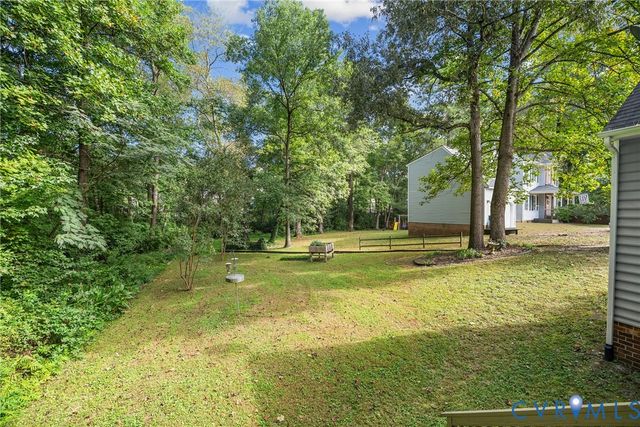 10900 Old Cheshire Ln, Chester, VA 23831