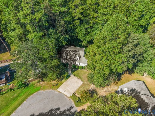 10900 Old Cheshire Ln, Chester, VA 23831