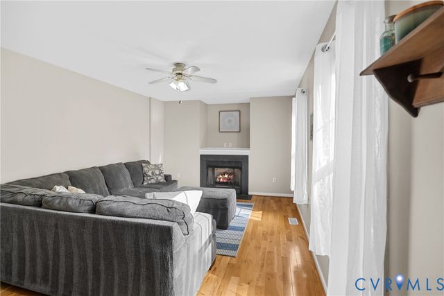 10900 Old Cheshire Ln, Chester, VA 23831