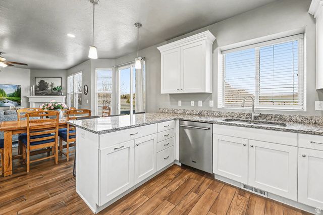 4082 W SHADY PLUM WAY, South Jordan, UT 84009