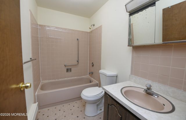 1211A Shetland Drive, Lakewood, NJ 08701