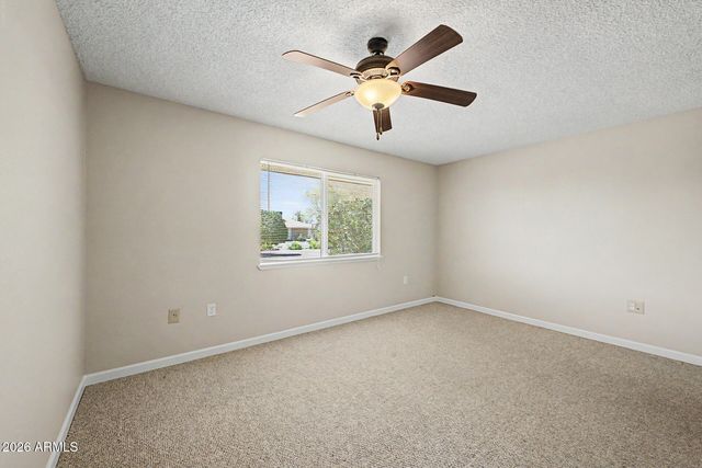 10129 W PINE SPRINGS Drive, Sun City, AZ 85373