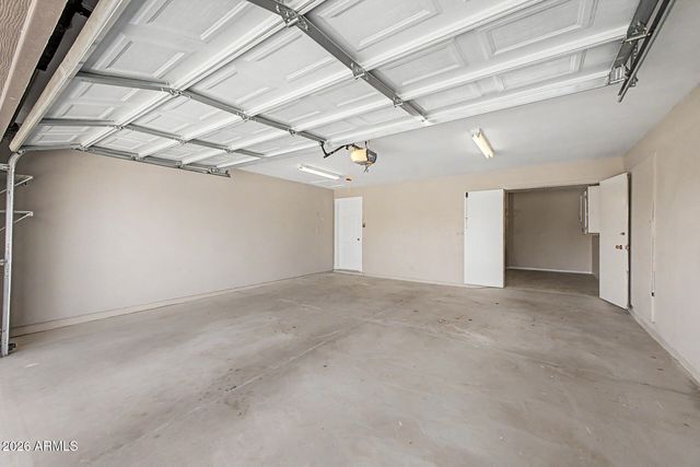10129 W PINE SPRINGS Drive, Sun City, AZ 85373