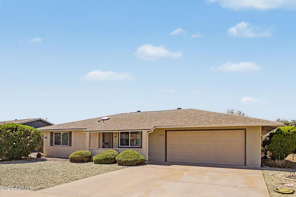 10129 W PINE SPRINGS Drive, Sun City, AZ 85373 — photo 2